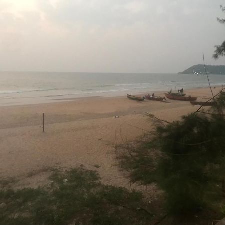 Sam & San Beach Resort Vengurla Esterno foto
